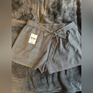 Forever 21 Black/White Shorts | Size L